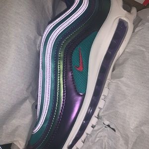 Never worn air max 97!!!